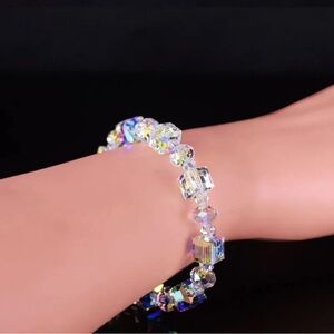 Elegant Northern Lights Bracelet